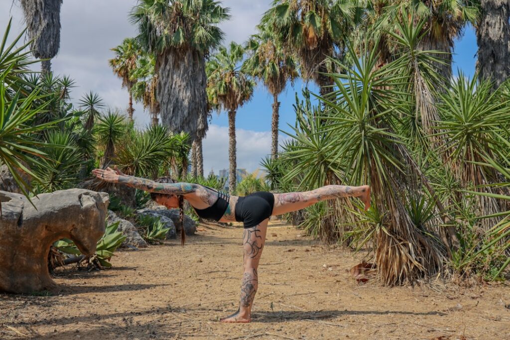 Photo Dynamic stretching exercises