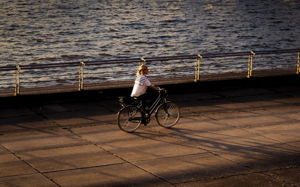 Photo cycling in the city