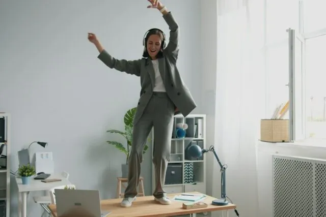 Fitness-ul la birou: Sfaturi pentru a rămâne activ la job sedentar
